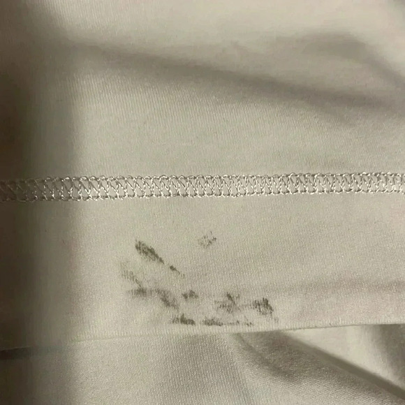 Lululemon Swiftly Tech Short Sleeve White Tee Performance and Style size 6 - Picture 3 of 4